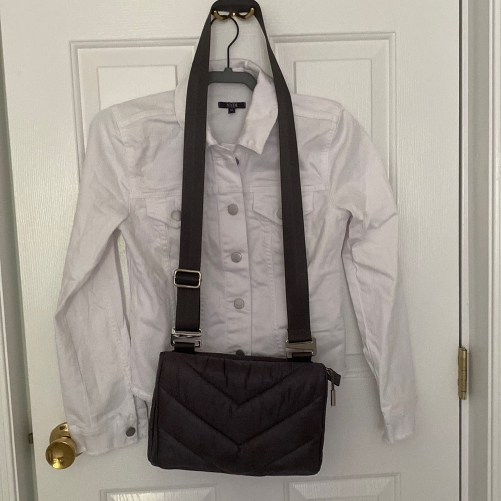 Caraa x athleta gray nylon crossbody bag